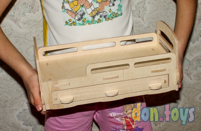 Деревянная кроватка для кукол типа Барби с выдвижным ящиком, фото 39
