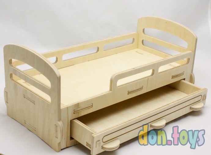 Деревянная кроватка для кукол типа Барби с выдвижным ящиком, фото 6