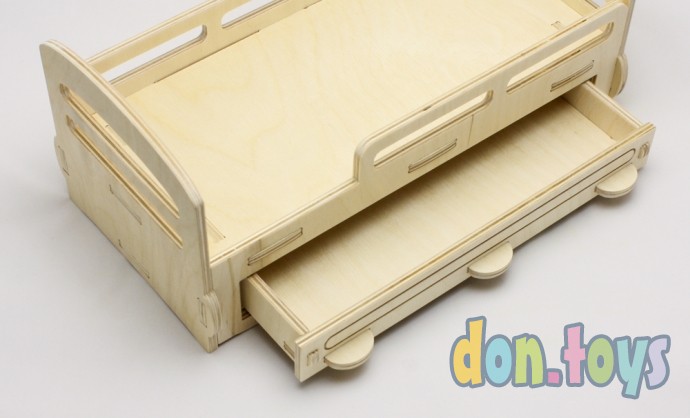 Деревянная кроватка для кукол типа Барби с выдвижным ящиком, фото 10