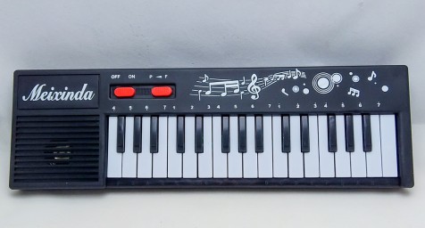 ​Синтезатор 32 клавиши, арт. 8032